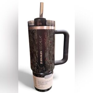 Stanley X CALIA 30oz. Quencher H2.0 FlowState Tumbler hot/cold new 🥤